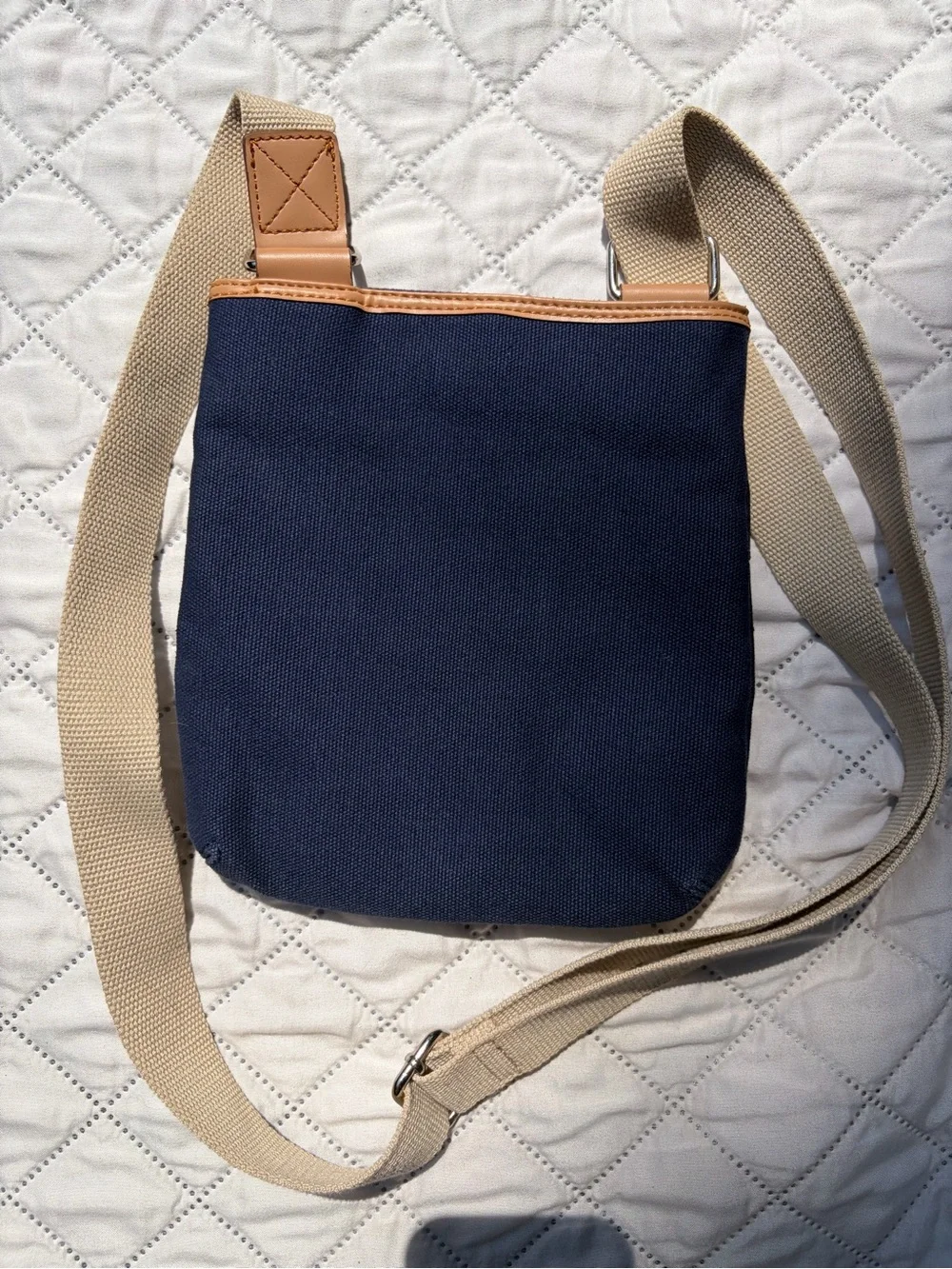 Tommy Hilfiger Navy Messenger Bag with Beige Strap and Red Accents